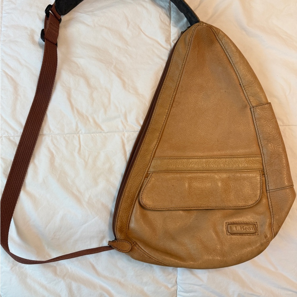 L.L. Bean Tan Ameribag sling